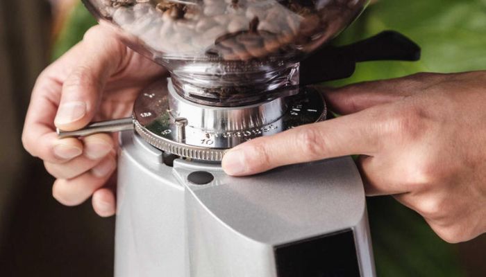 Dùng máy xay chuyên dụng