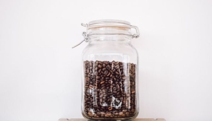 Bảo quản trong hũ thủy tinh hoặc hộp kín khí