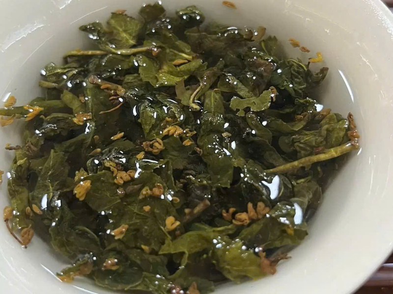 Pha tra trà Ô Long Quế Hoa